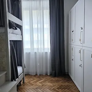 Hostal The Host, Parma
